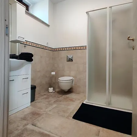 Cascina Luisa, * Calosso
